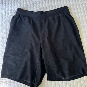 Lululemon T.H.E Linerless Shorts, 9inch inseam size large black.